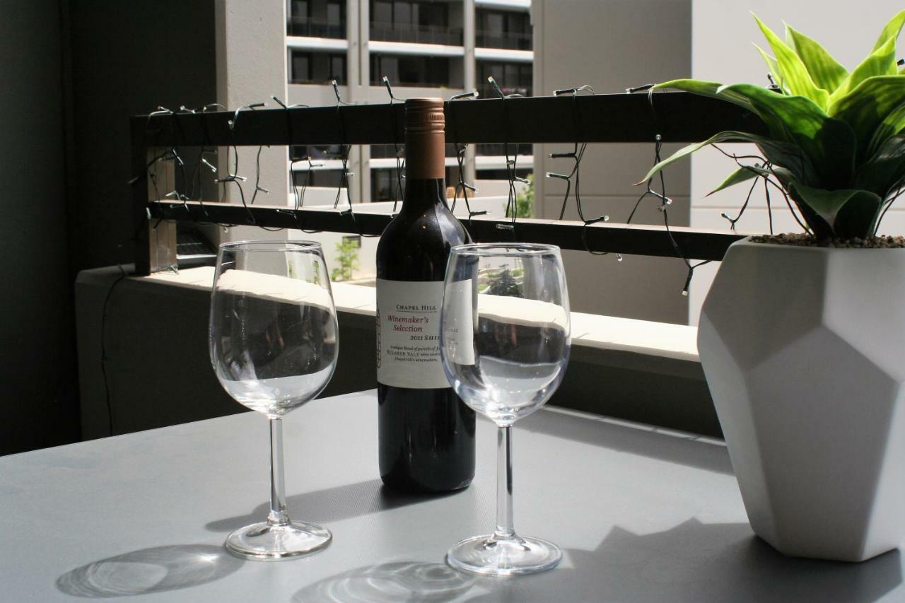 Governor Luxe 1 Bedroom Apartment In The Heart Of Barton Wifi Gym Wine Secure Parking Canberra Kingston Exterior foto